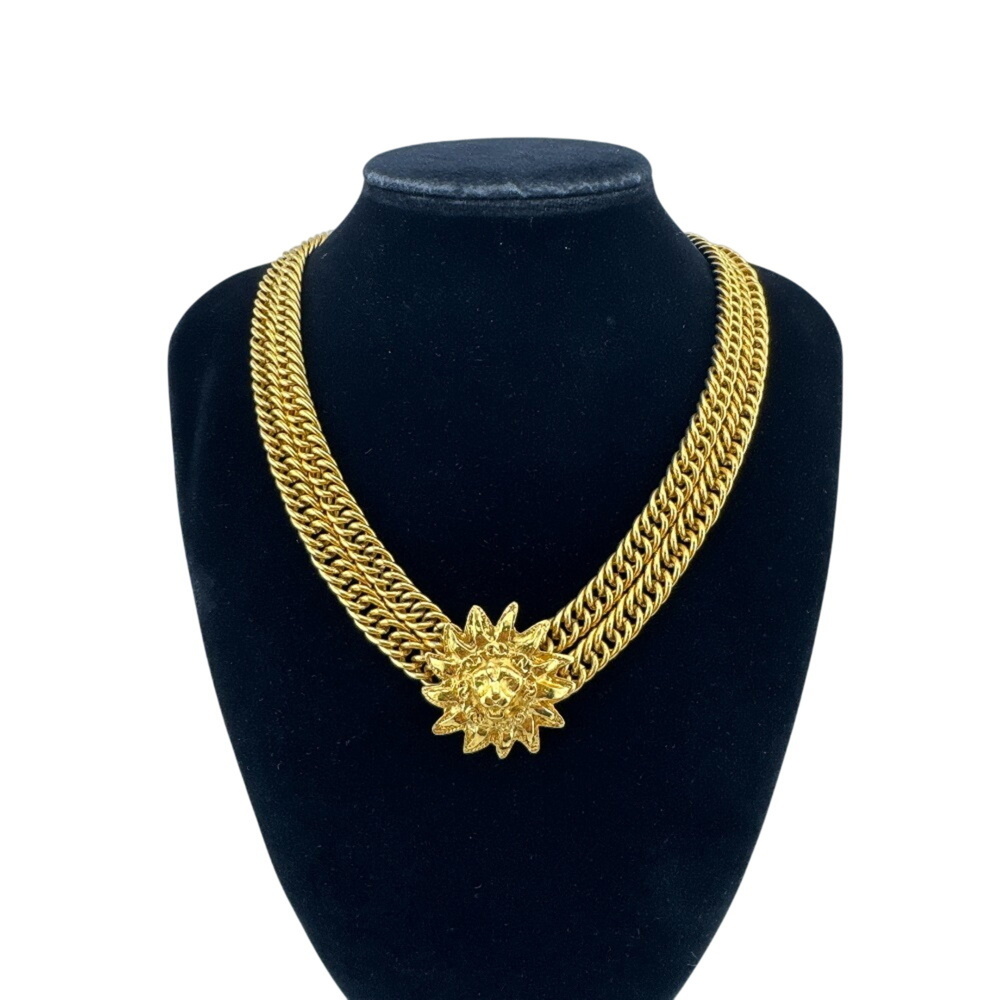 CHANEL Necklace - Picture 10 of 10